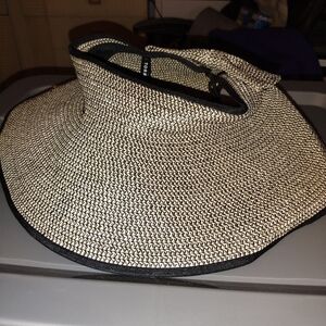 Torrid floppy hat